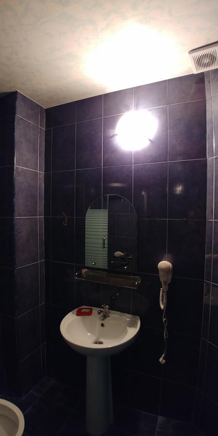 كفارياتي Green Hotel المظهر الخارجي الصورة